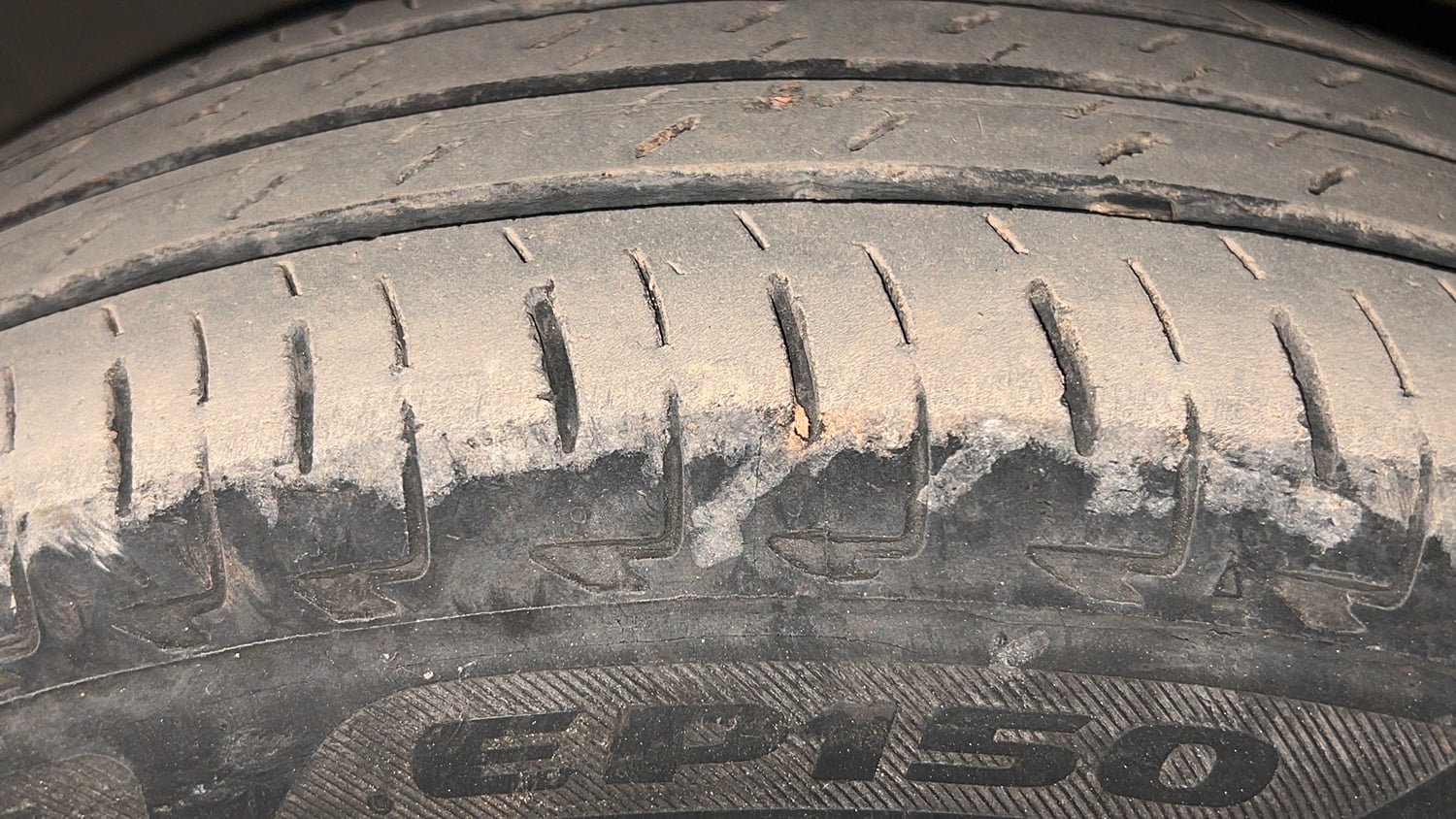 Used 2022 Maruti Suzuki Ignis Sigma 1.2 MT Petrol Manual tyres LEFT FRONT TYRE TREAD VIEW