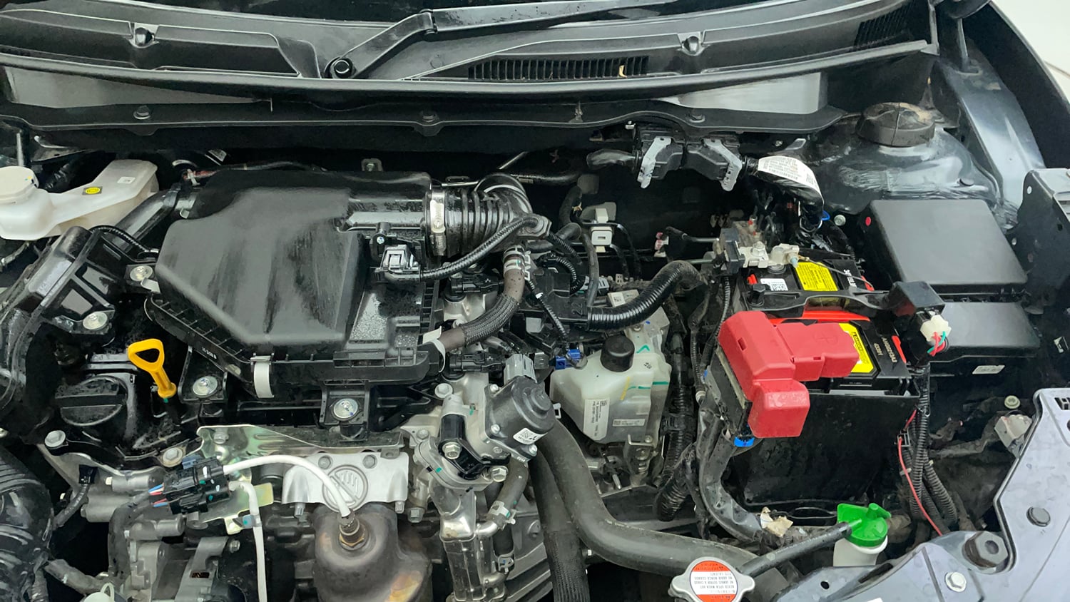 Used 2026 Maruti Suzuki Swift VXi (O) AMT Petrol Automatic engine ENGINE LEFT SIDE VIEW