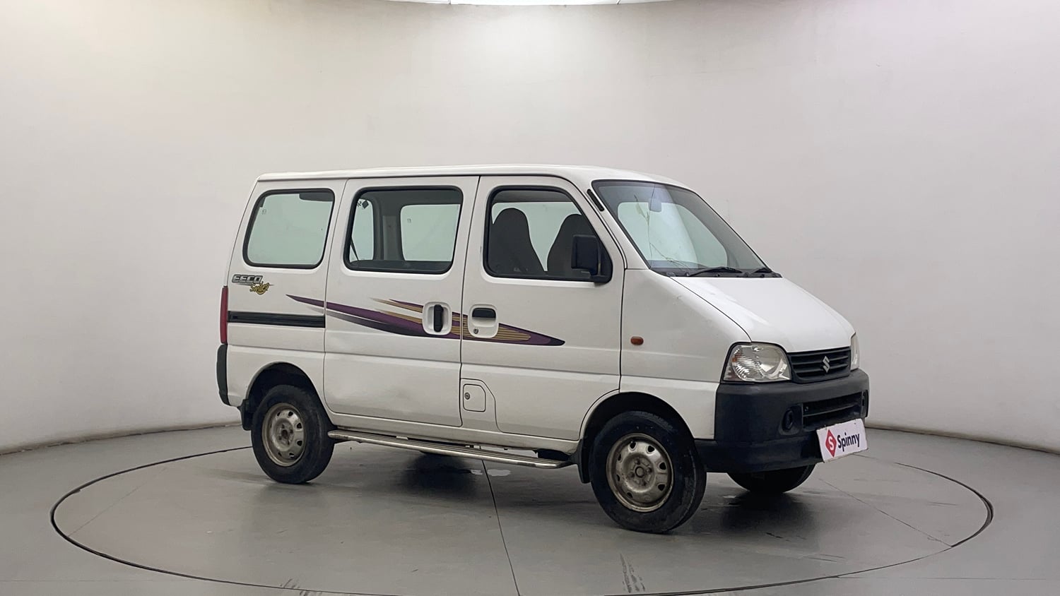 Used 2013 Maruti Suzuki Eeco 5 STR WITH A/C+HTR Petrol Manual exterior RIGHT FRONT CORNER VIEW