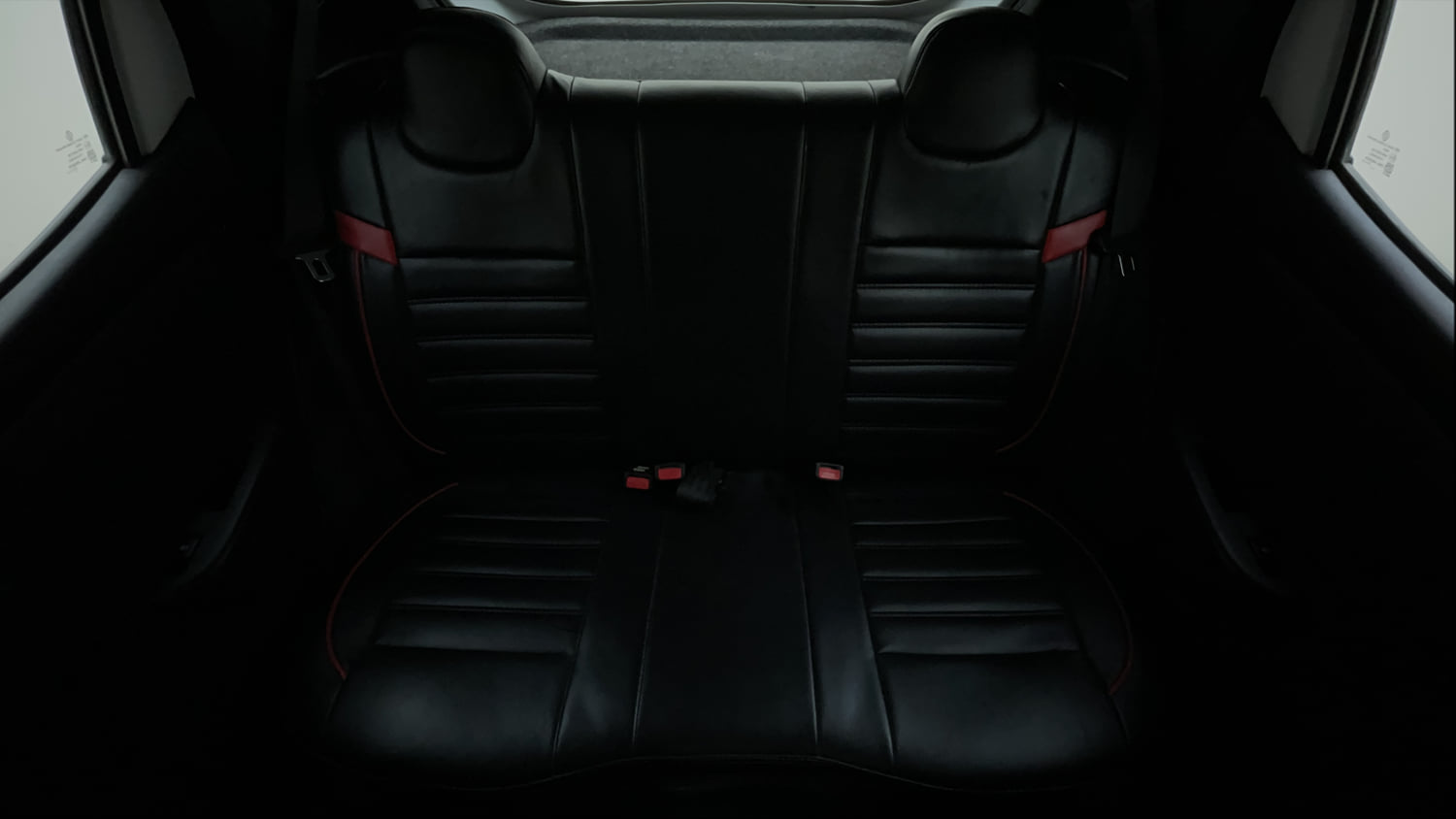 Used 2022 Renault Kwid RXT 1.0 AMT (O) Petrol Automatic interior REAR SEAT CONDITION VIEW