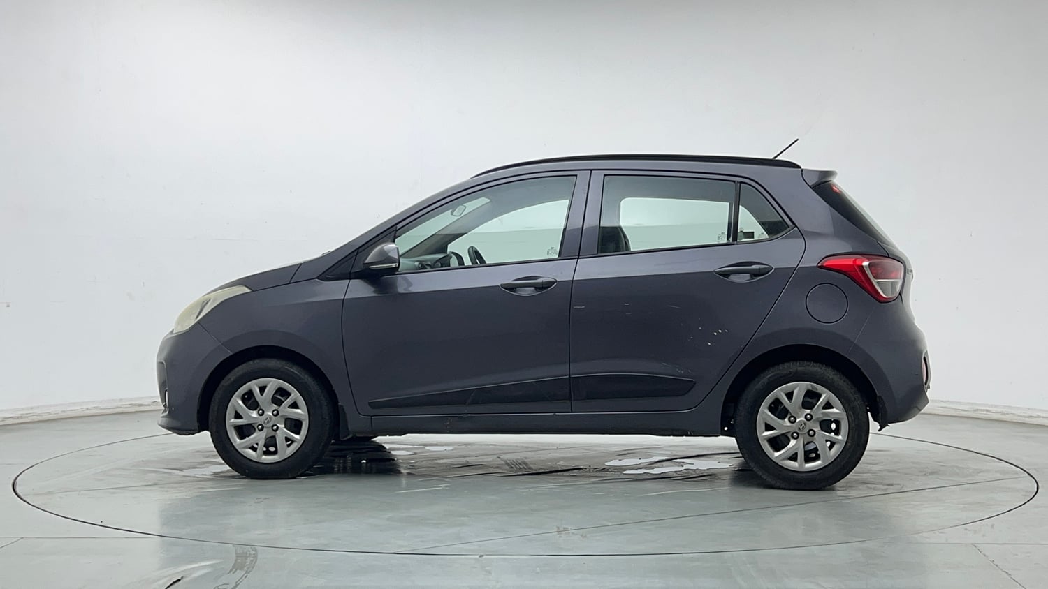 Used 2018 Hyundai Grand i10 Sportz 1.2 Kappa VTVT Petrol Manual exterior LEFT SIDE VIEW