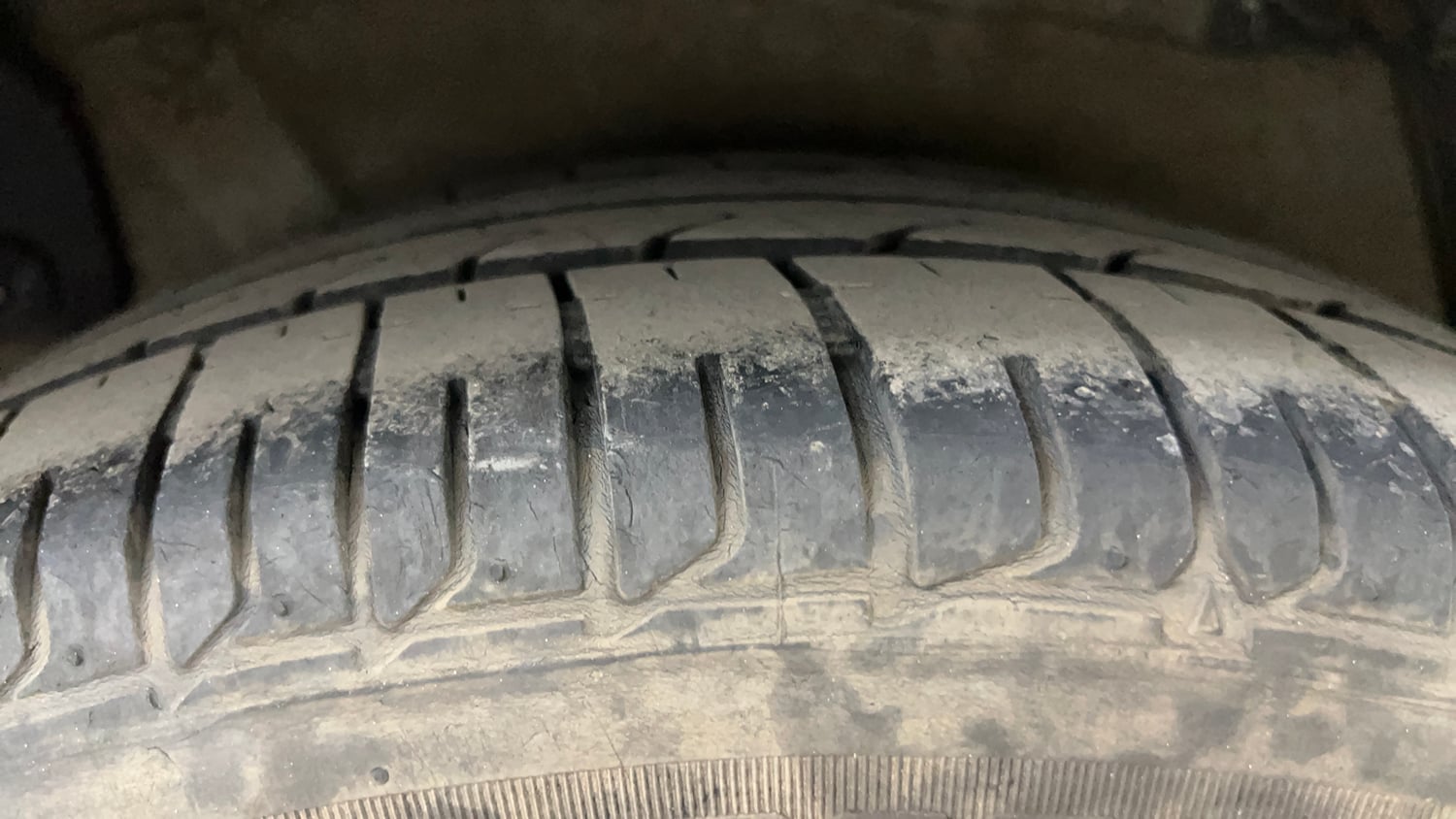 Used 2014 Hyundai Verna Fluidic 1.6 VTVT SX Petrol Manual tyres RIGHT REAR TYRE TREAD VIEW
