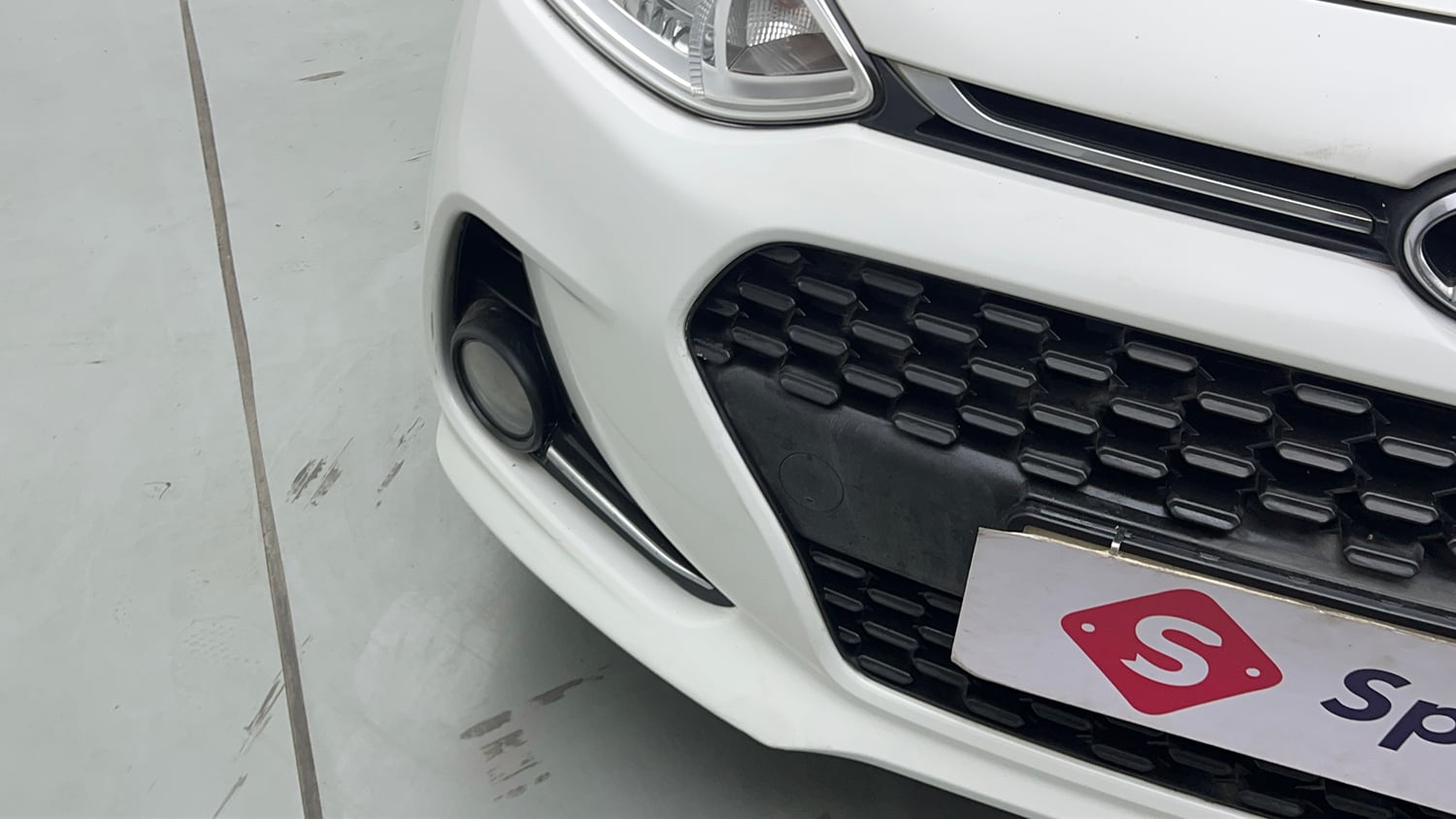 Used 2018 Hyundai Grand i10 Magna 1.2 Kappa VTVT Petrol Manual dents MINOR SCRATCH