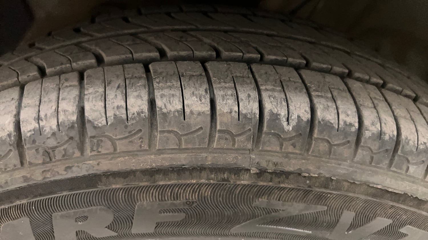 Used 2021 hyundai Santro Sportz Executive CNG Cng Manual tyres LEFT FRONT TYRE TREAD VIEW