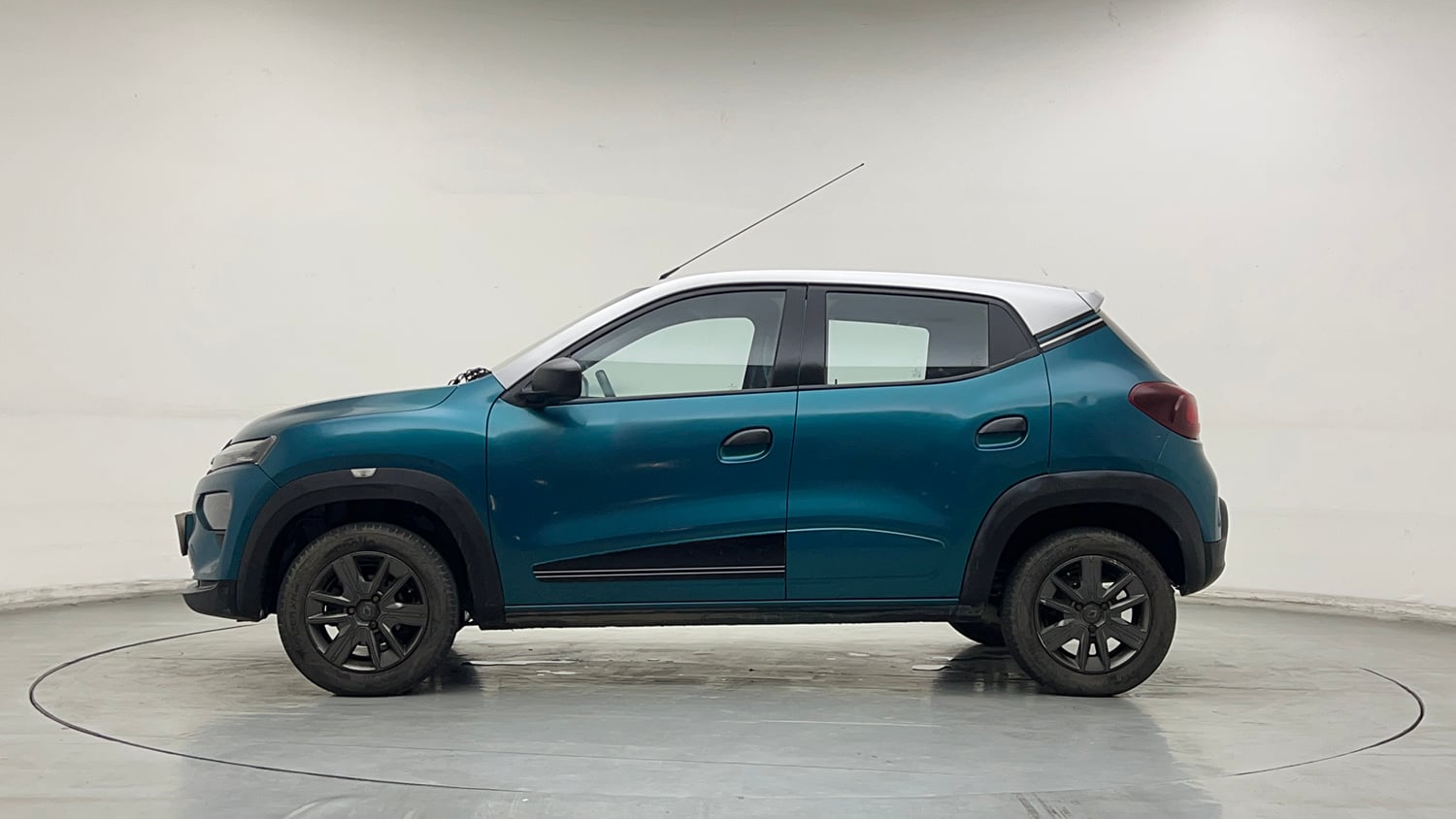 Used 2021 Renault Kwid Neotech RXL Petrol Manual exterior LEFT SIDE VIEW