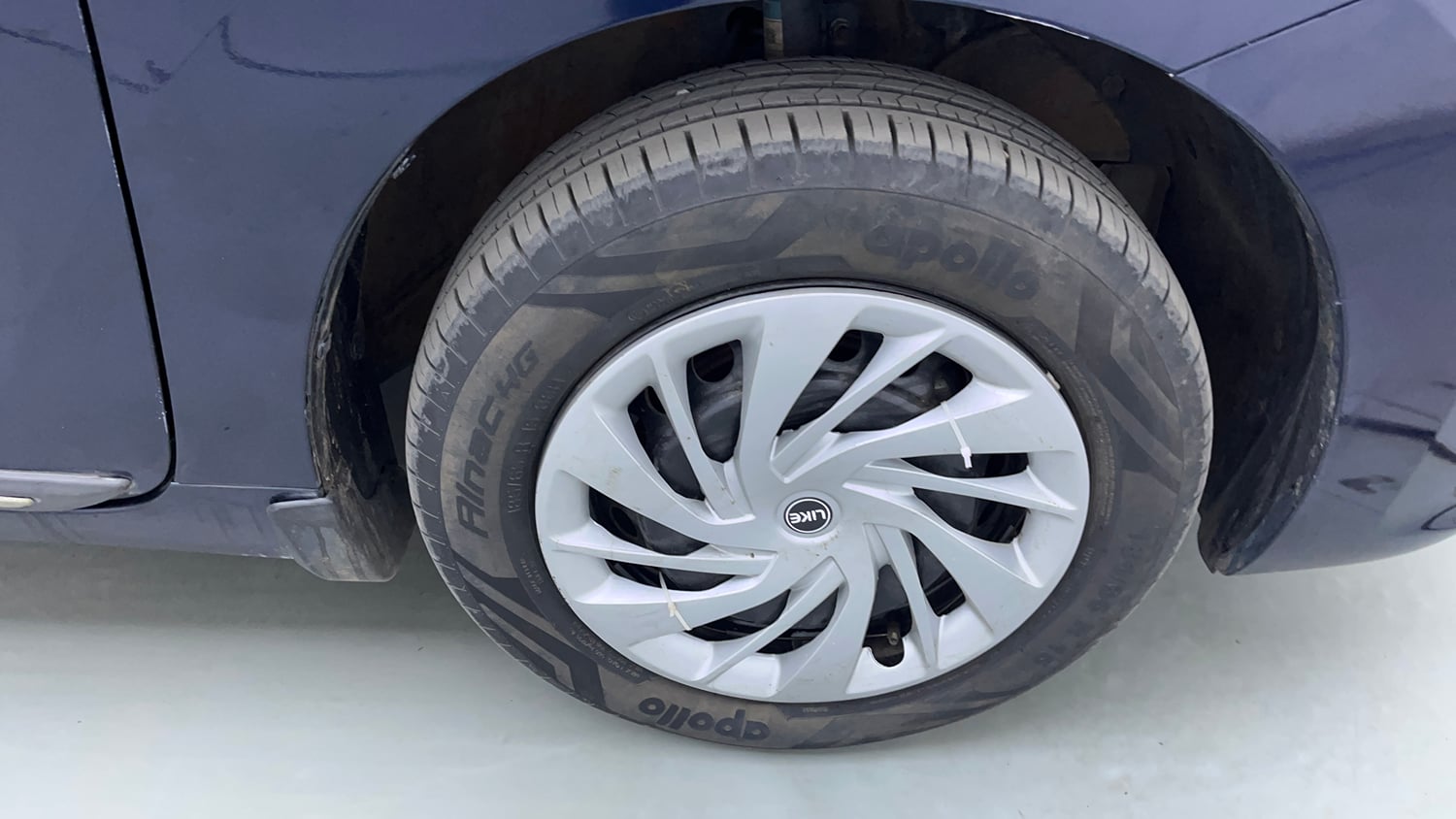 Used 2022 Maruti Suzuki Baleno Delta MT Petrol Manual tyres RIGHT FRONT TYRE RIM VIEW