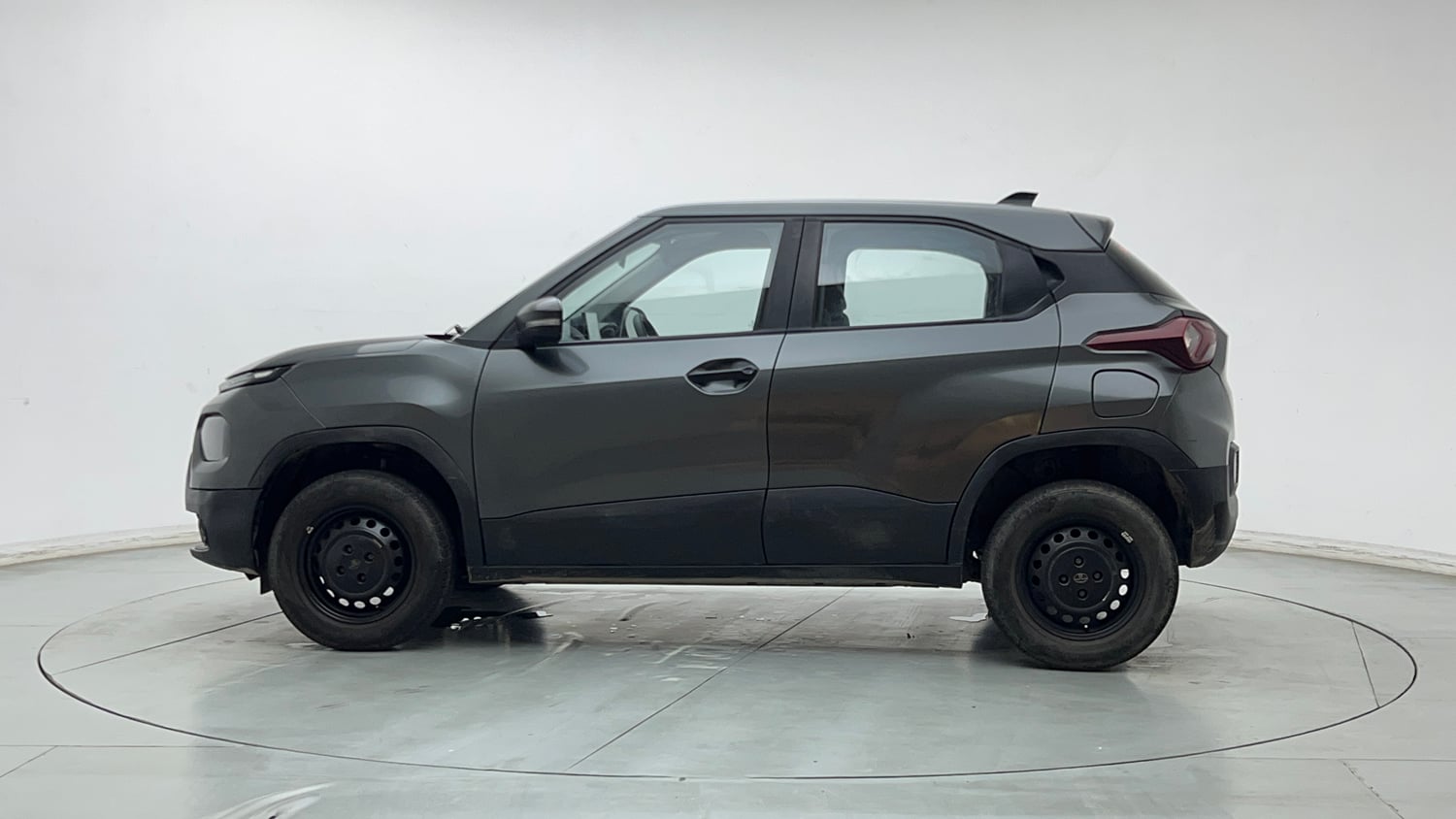 Used 2023 Tata Punch Pure MT Petrol Manual exterior LEFT SIDE VIEW
