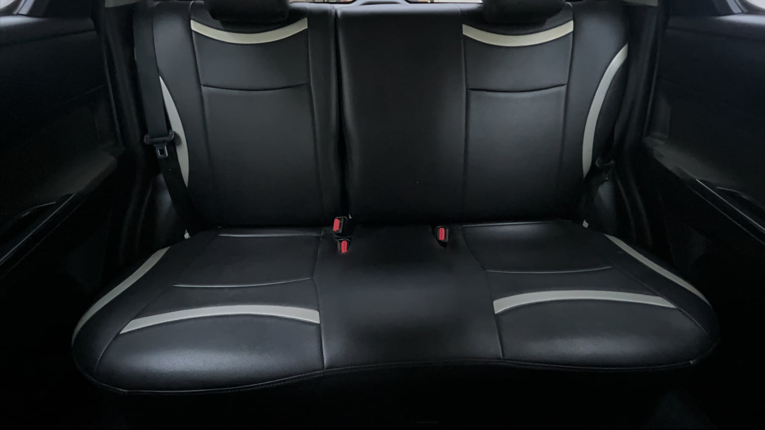 Used 2015 Maruti Suzuki Swift VDi Diesel Manual interior REAR SEAT CONDITION VIEW