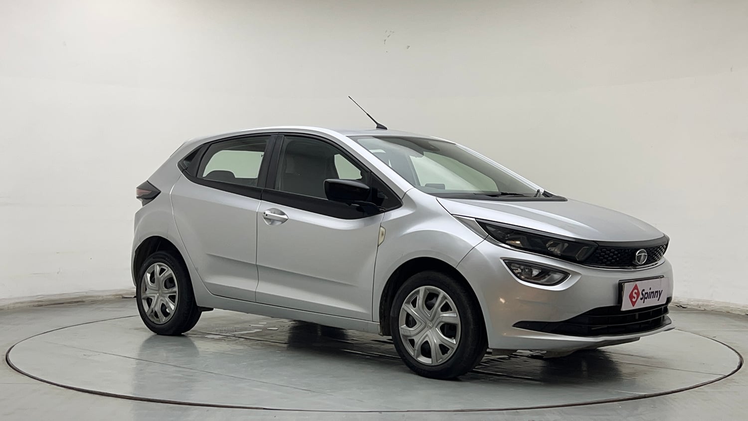 Used 2021 Tata Altroz XT Petrol Petrol Manual exterior RIGHT FRONT CORNER VIEW