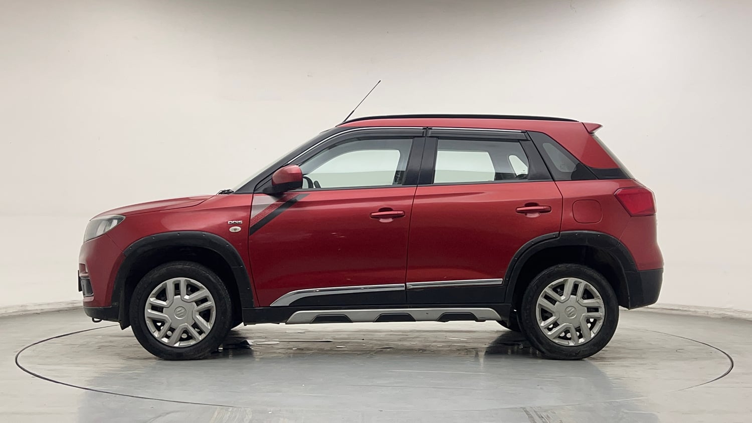 Used 2017 Maruti Suzuki Vitara Brezza VDi (O) Diesel Manual exterior LEFT SIDE VIEW