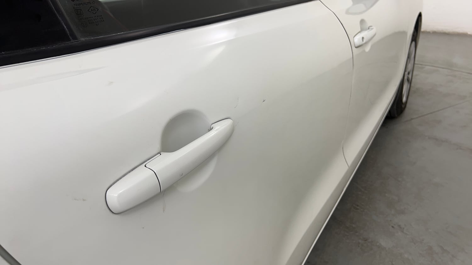 Used 2016 Maruti Suzuki Baleno Delta Petrol+CNG (Outside Fitted) Cng Manual dents MINOR SCRATCH