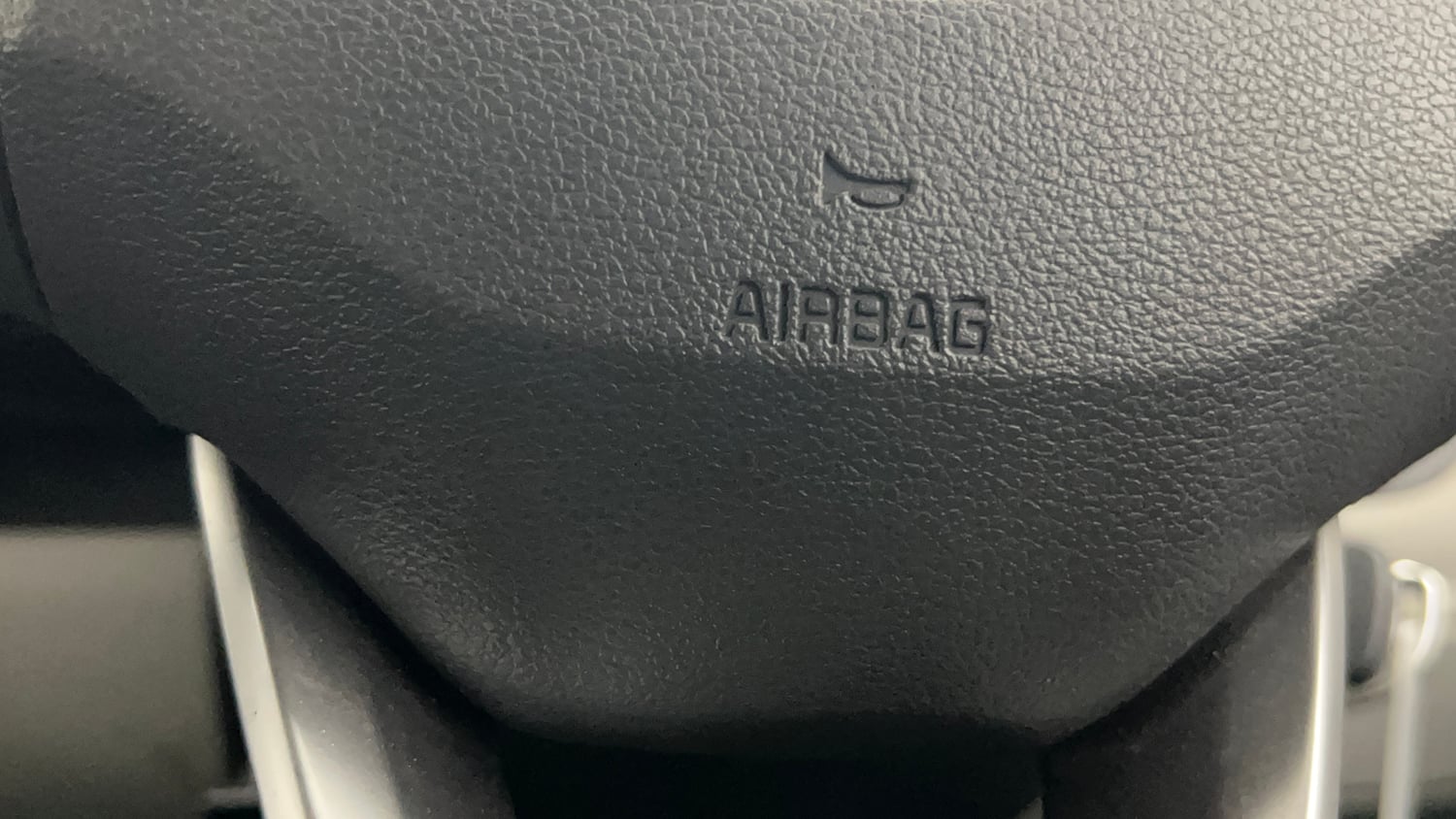 Used 2022 Hyundai Grand i10 Nios Sportz 1.2 Kappa VTVT Petrol Manual top_features Airbags