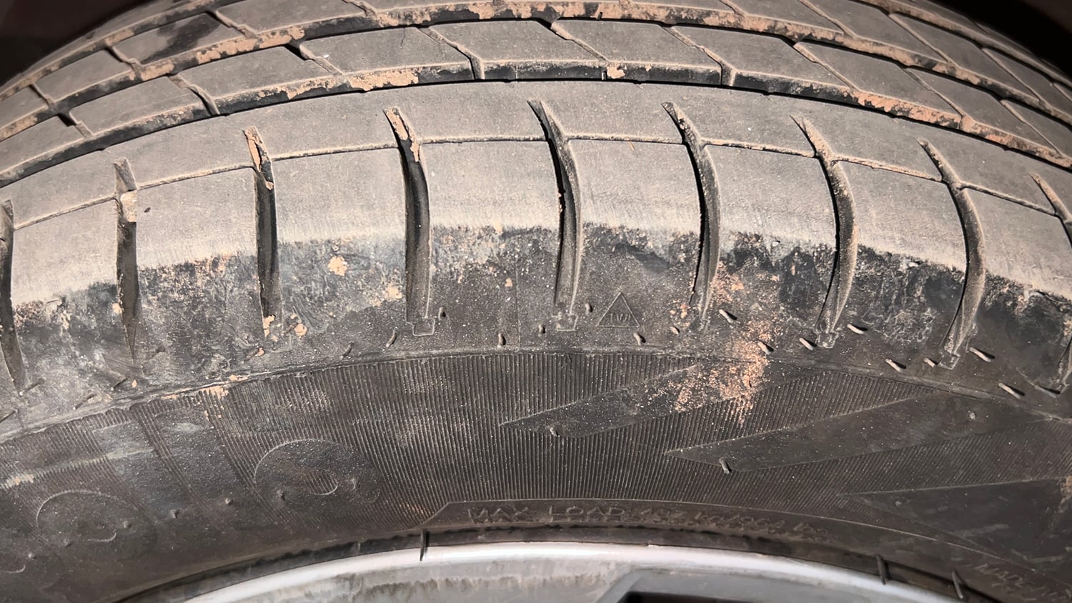 Used 2014 Hyundai Xcent S 1.2 Petrol Manual tyres LEFT FRONT TYRE TREAD VIEW