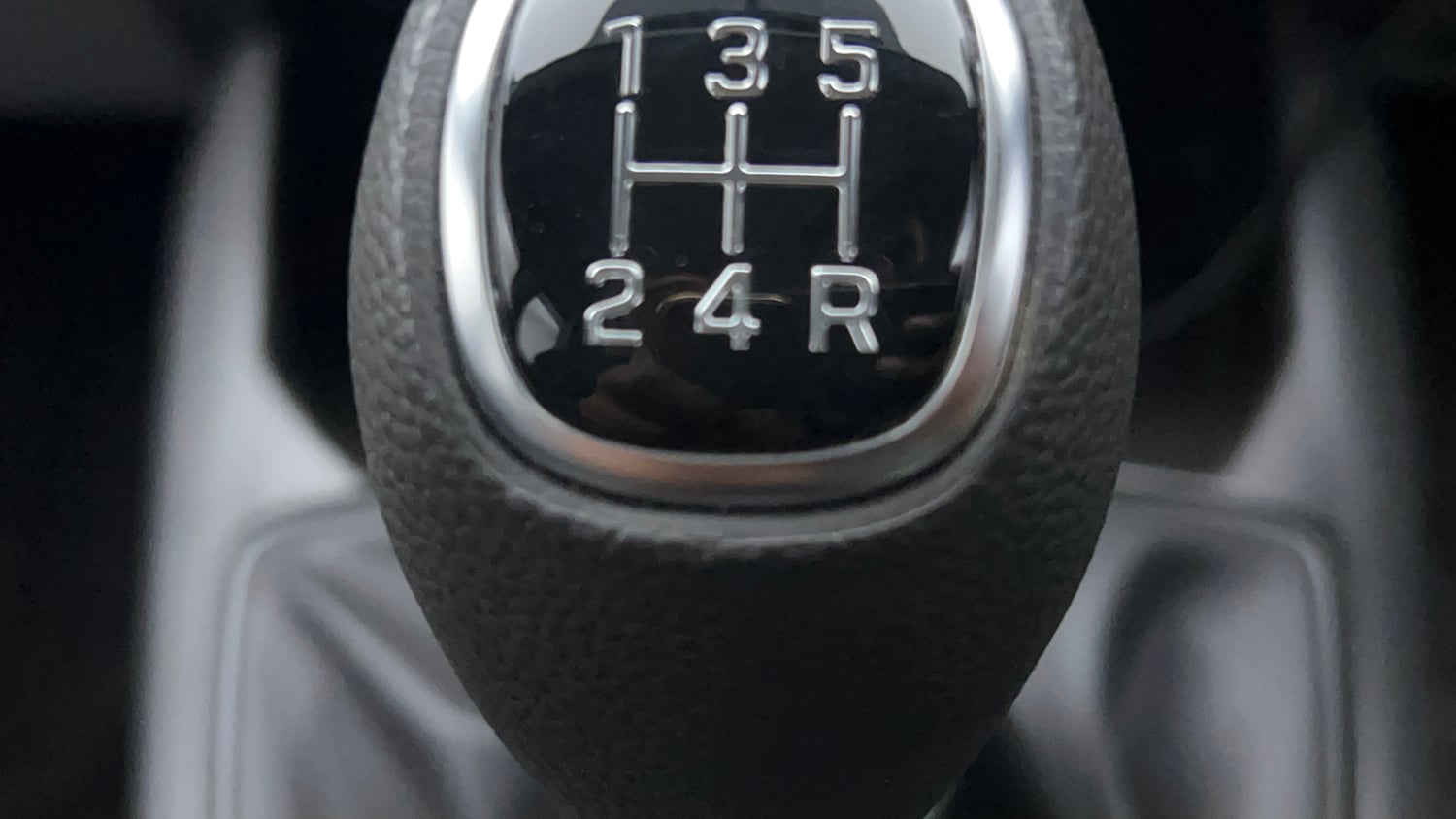 Used 2022 Hyundai Grand i10 Nios Sportz 1.2 Kappa VTVT Petrol Manual interior GEAR  KNOB VIEW