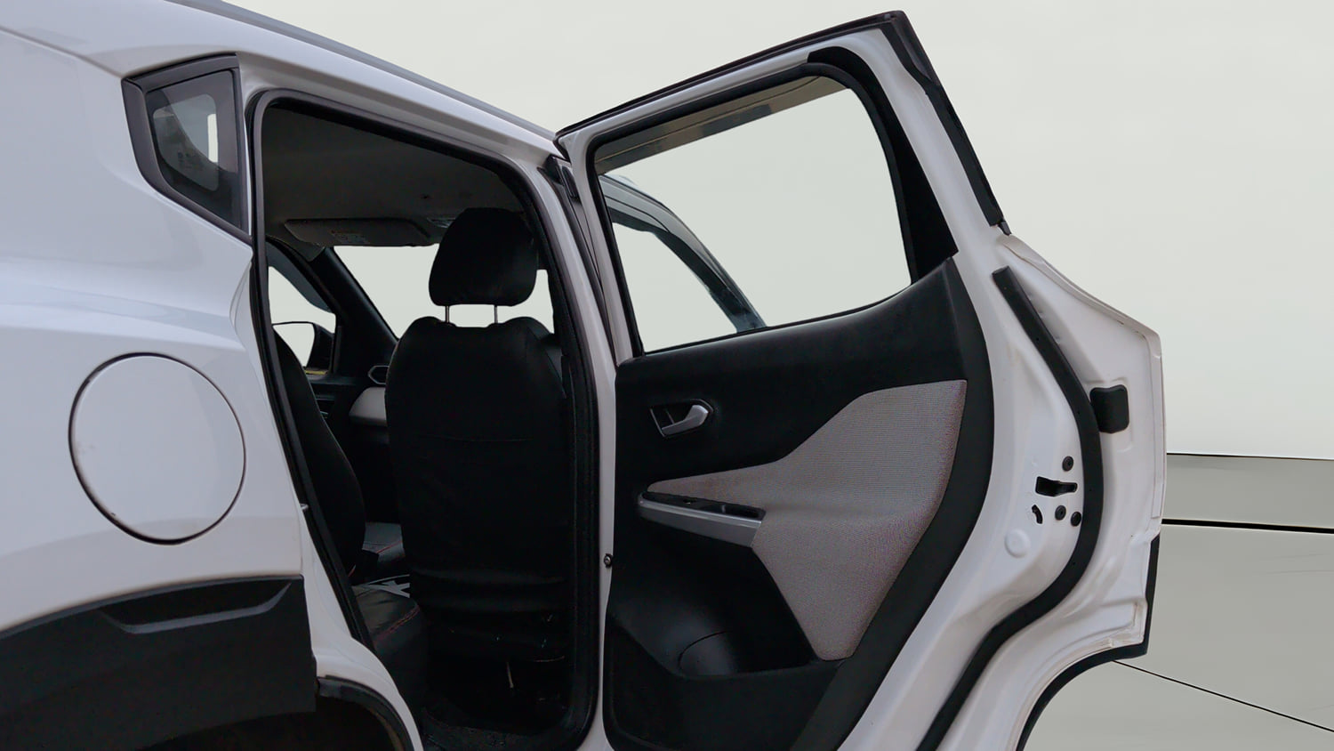 Used 2023 Nissan Magnite XL Petrol Manual interior RIGHT REAR DOOR OPEN VIEW