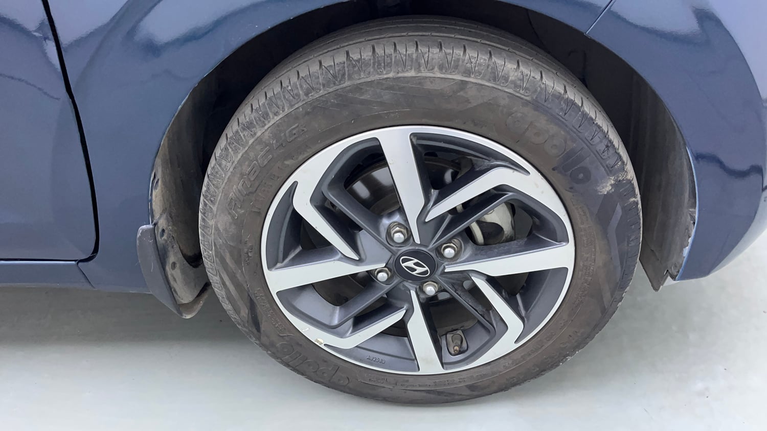 Used 2020 Hyundai Grand i10 Nios Asta AMT 1.2 Kappa VTVT Petrol Automatic tyres RIGHT FRONT TYRE RIM VIEW