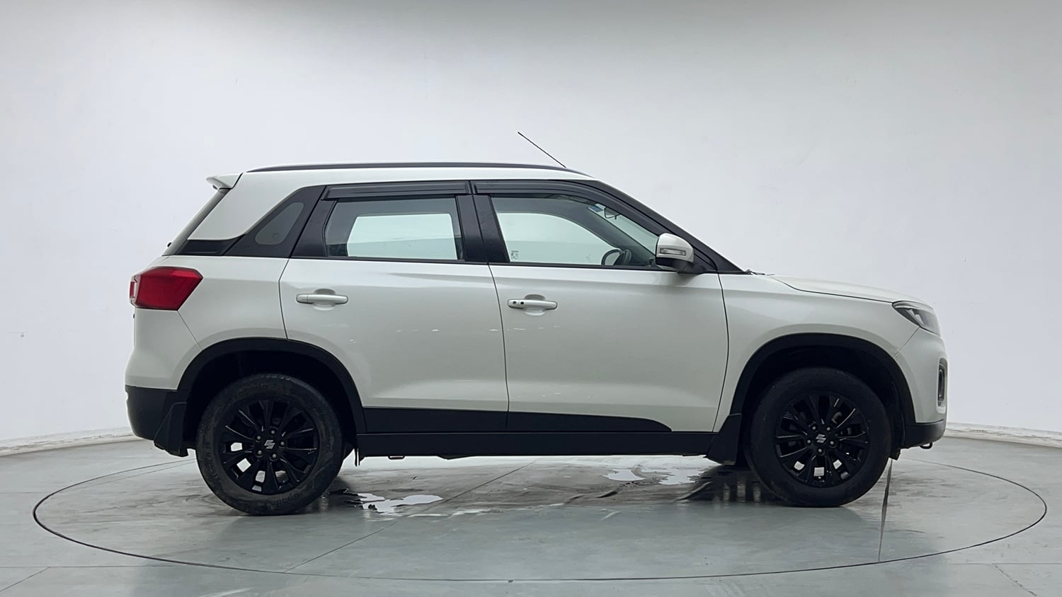 Used 2021 Maruti Suzuki Vitara Brezza ZXi AT SHVS Petrol Automatic exterior RIGHT SIDE VIEW