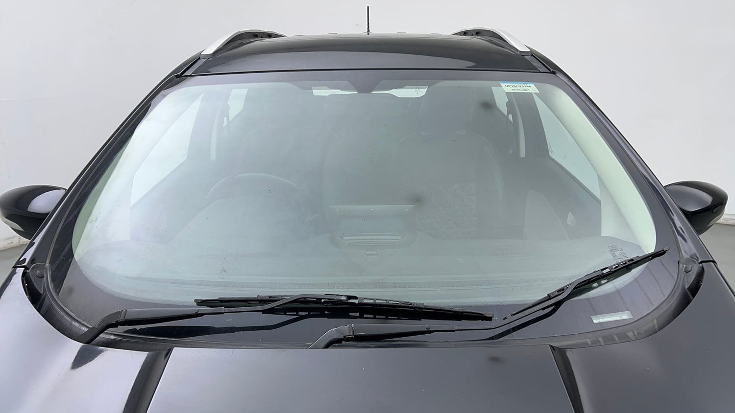 Used 2021 Ford EcoSport Titanium 1.5L TDCi Diesel Manual exterior FRONT WINDSHIELD VIEW