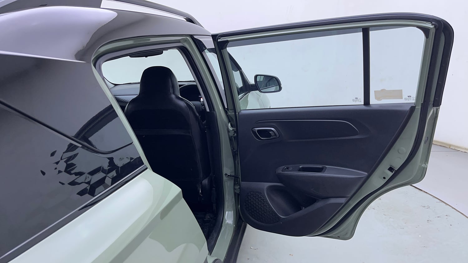 Used 2024 Hyundai Exter SX 1.2 MT Dual Tone Petrol Manual interior RIGHT REAR DOOR OPEN VIEW