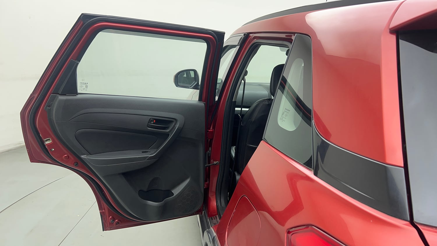 Used 2017 Maruti Suzuki Vitara Brezza VDi (O) Diesel Manual interior LEFT REAR DOOR OPEN VIEW