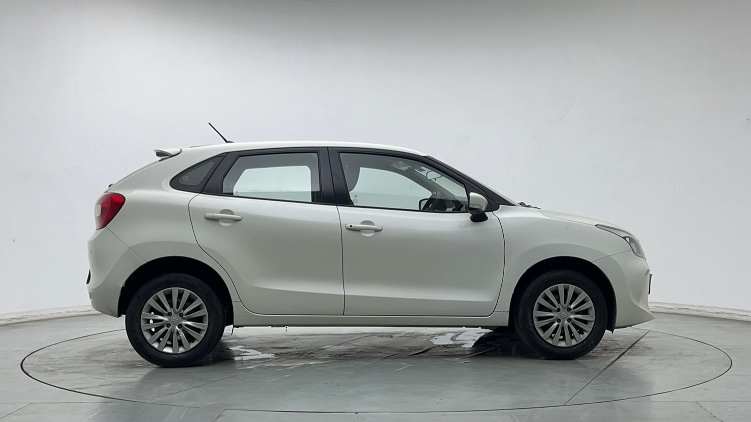 Used 2021 Maruti Suzuki Baleno Delta Petrol Manual exterior RIGHT SIDE VIEW