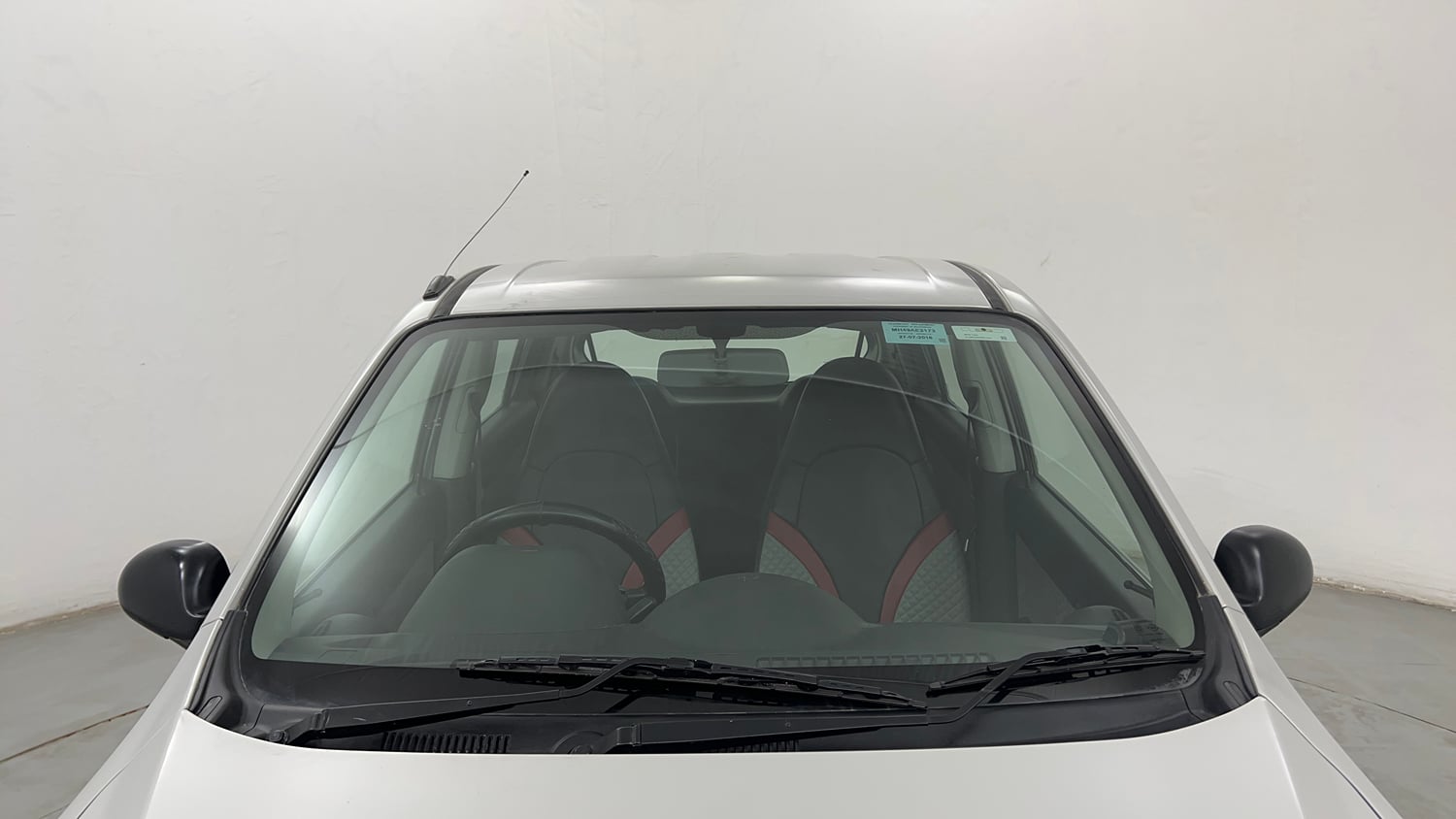 Used 2016 Maruti Suzuki Alto 800 Lxi Petrol Manual exterior FRONT WINDSHIELD VIEW