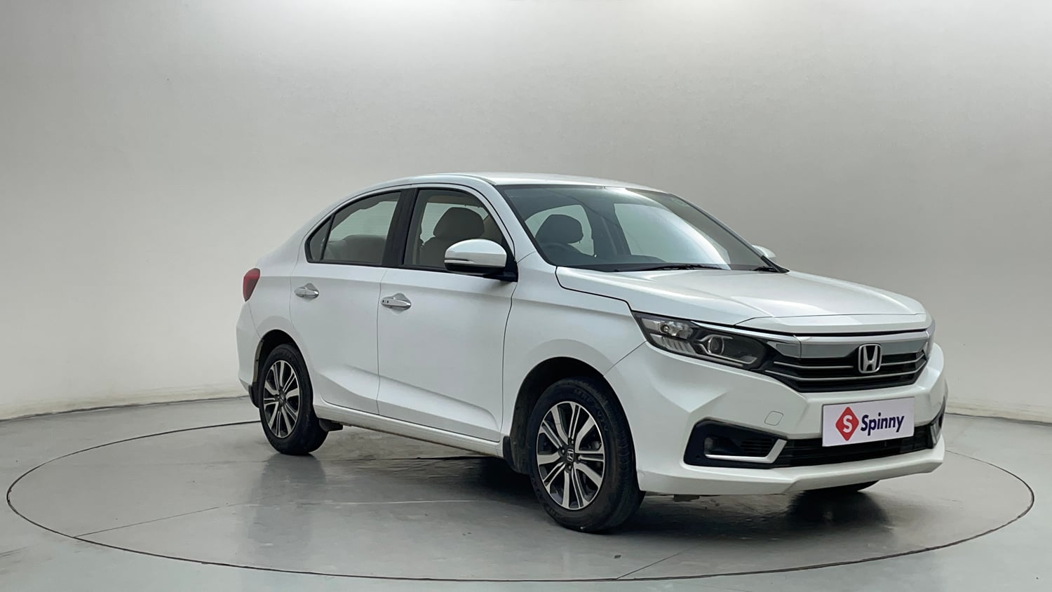 Used 2022 Honda Amaze VX MT 1.2 Petrol Petrol Manual exterior RIGHT FRONT CORNER VIEW