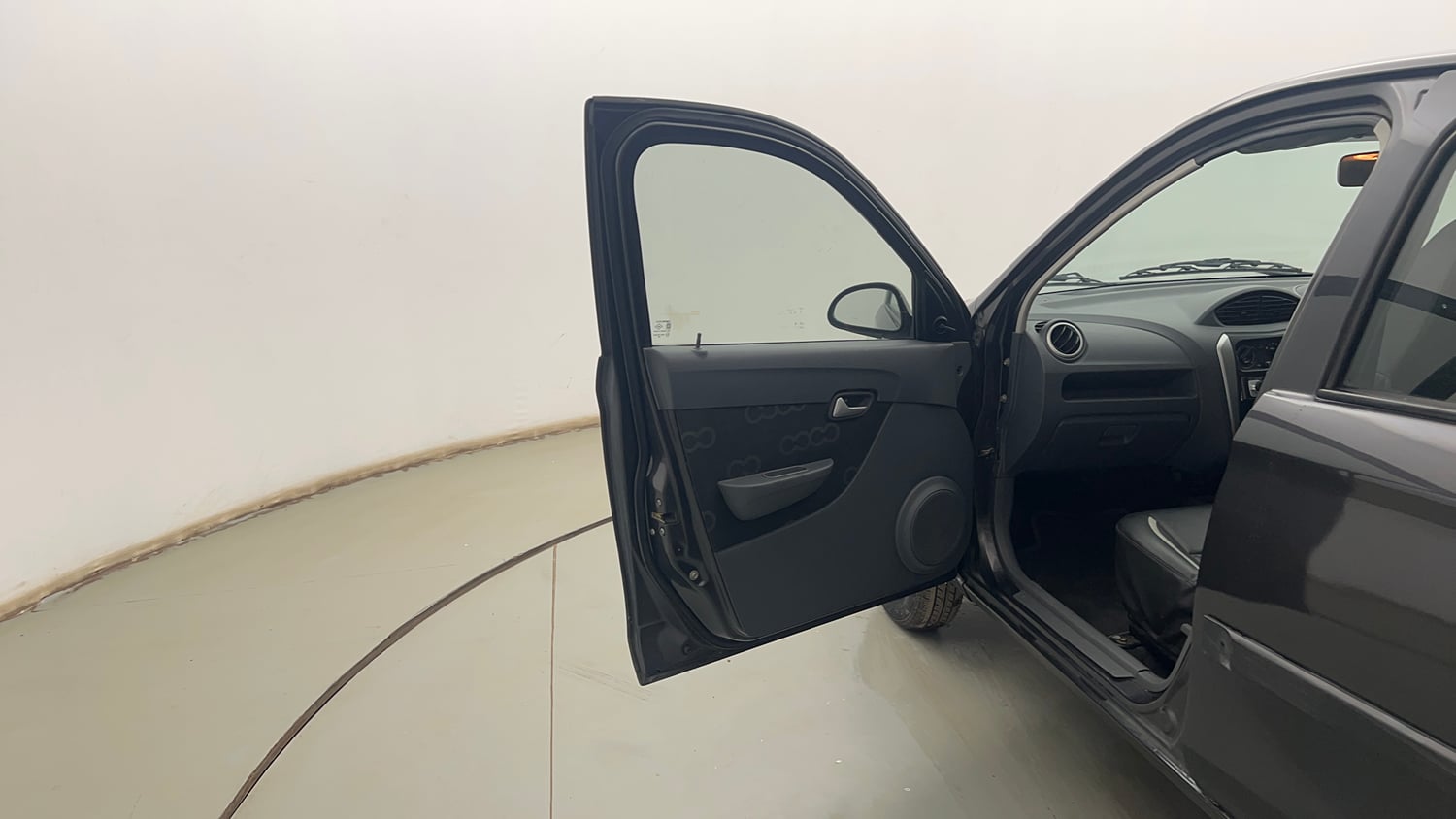 Used 2014 Maruti Suzuki Alto 800 Vxi Petrol Manual interior LEFT FRONT DOOR OPEN VIEW