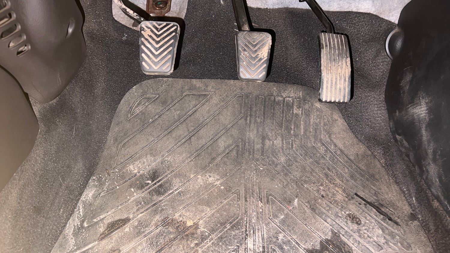 Used 2016 Hyundai Eon Magna + Petrol Manual interior PEDALS VIEW