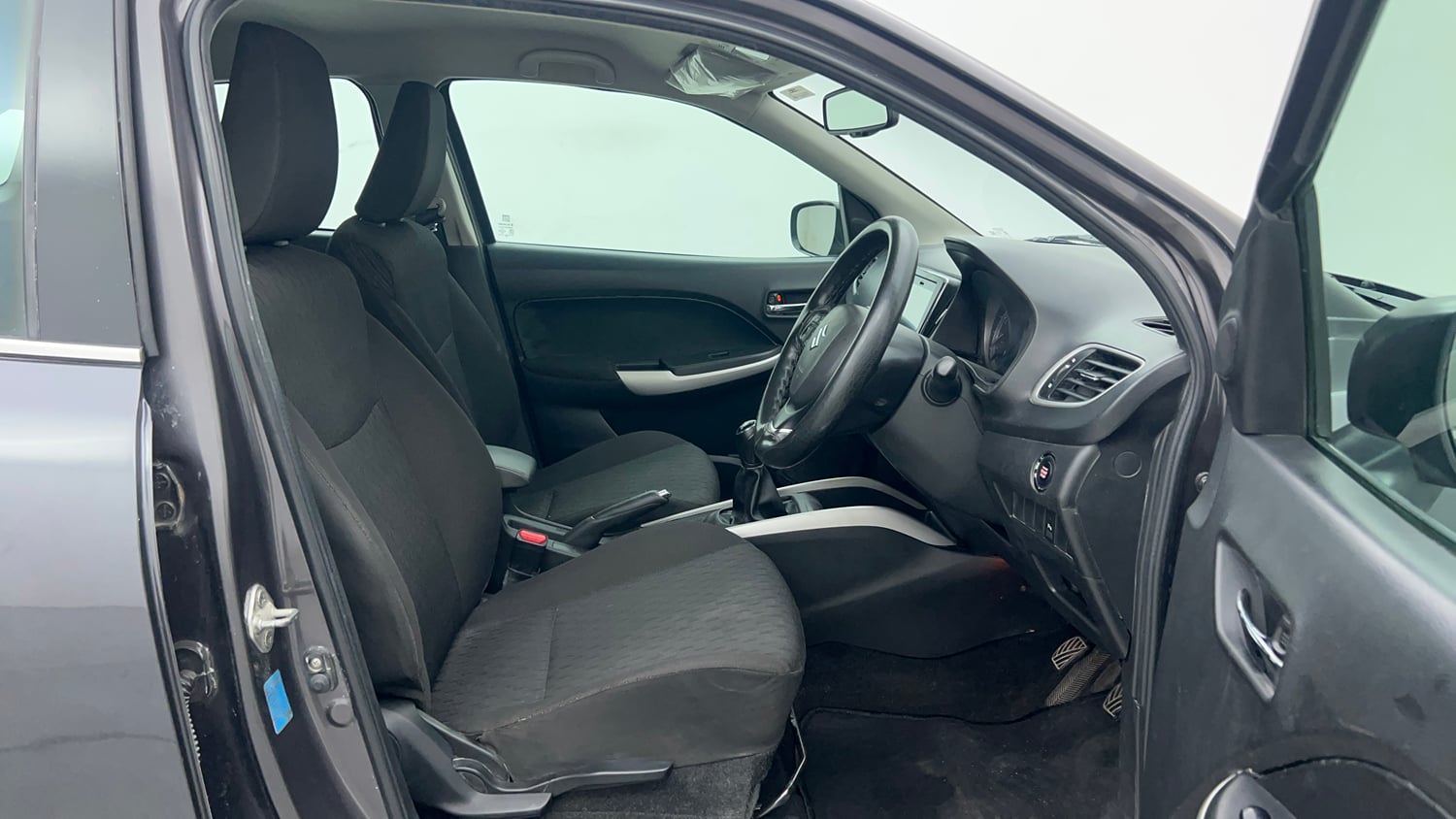 Used 2017 Maruti Suzuki Baleno Alpha 1.2 Petrol Manual interior RIGHT SIDE FRONT DOOR CABIN VIEW