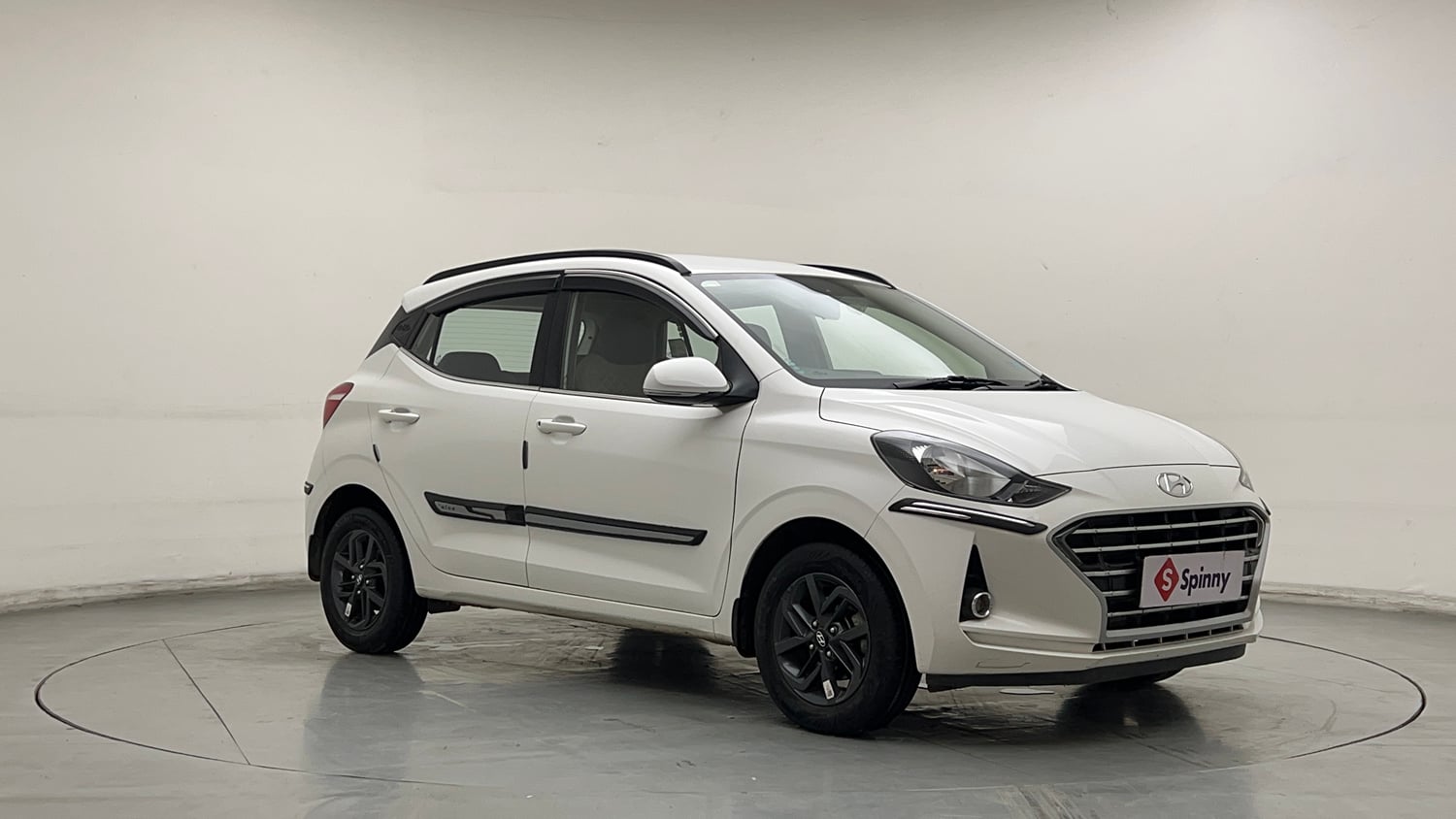 Used 2022 Hyundai Grand i10 Nios Sportz 1.2 Kappa VTVT Petrol Manual exterior RIGHT FRONT CORNER VIEW