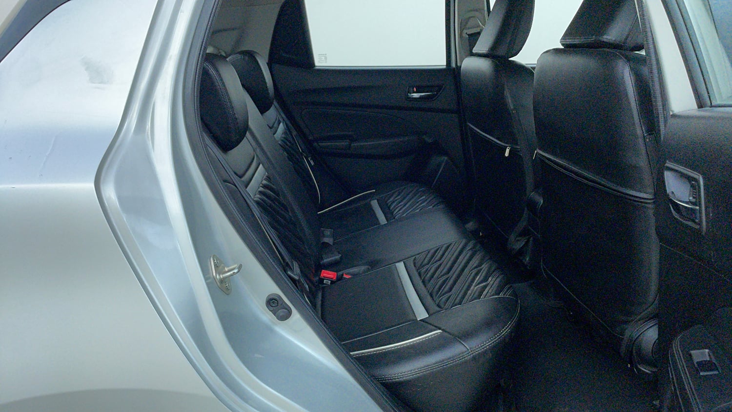Used 2023 Maruti Suzuki Swift ZXi Petrol Manual interior RIGHT SIDE REAR DOOR CABIN VIEW