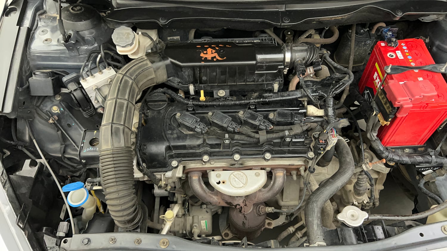 Used 2020 Maruti Suzuki Ciaz Alpha 1.5 AT Petrol Automatic engine ENGINE RIGHT SIDE VIEW