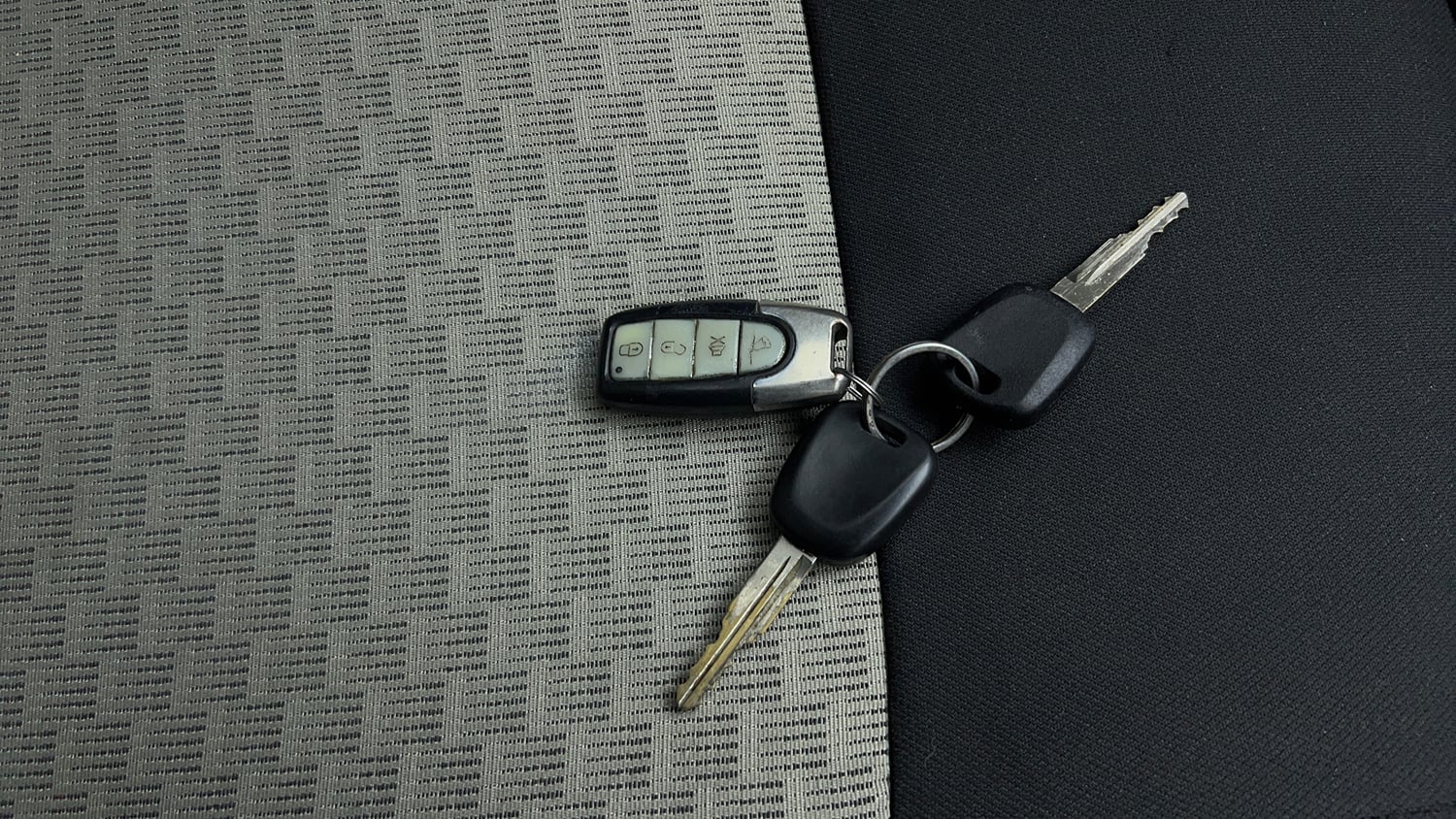 Used 2020 Maruti Suzuki Alto 800 LXi Petrol Manual extra CAR KEY VIEW