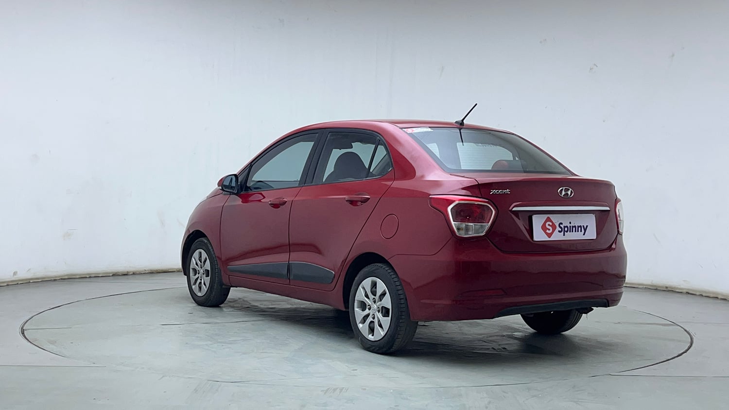 Used 2015 Hyundai Xcent S 1.1 CRDi Diesel Manual exterior LEFT REAR CORNER VIEW