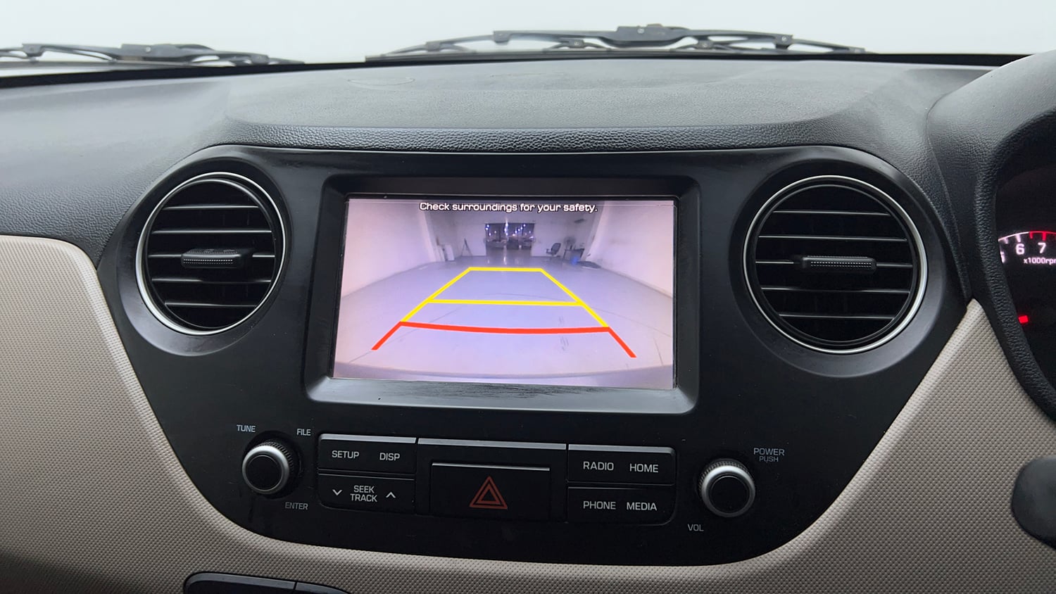 Used 2018 Hyundai Grand i10 Sportz 1.2 Kappa VTVT Petrol Manual top_features Rear camera