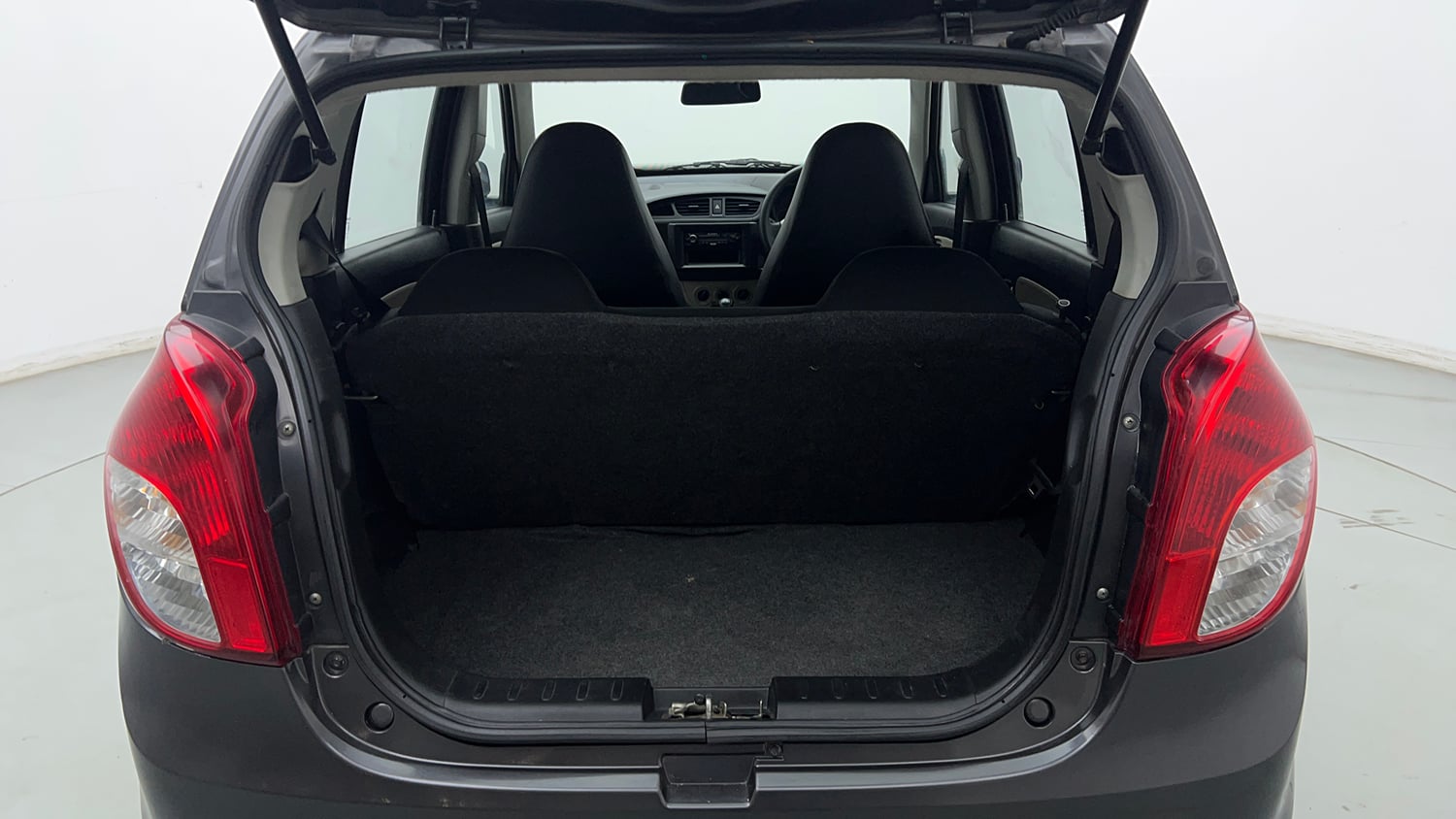Used 2020 Maruti Suzuki Alto 800 LXi Petrol Manual interior DICKY INSIDE VIEW