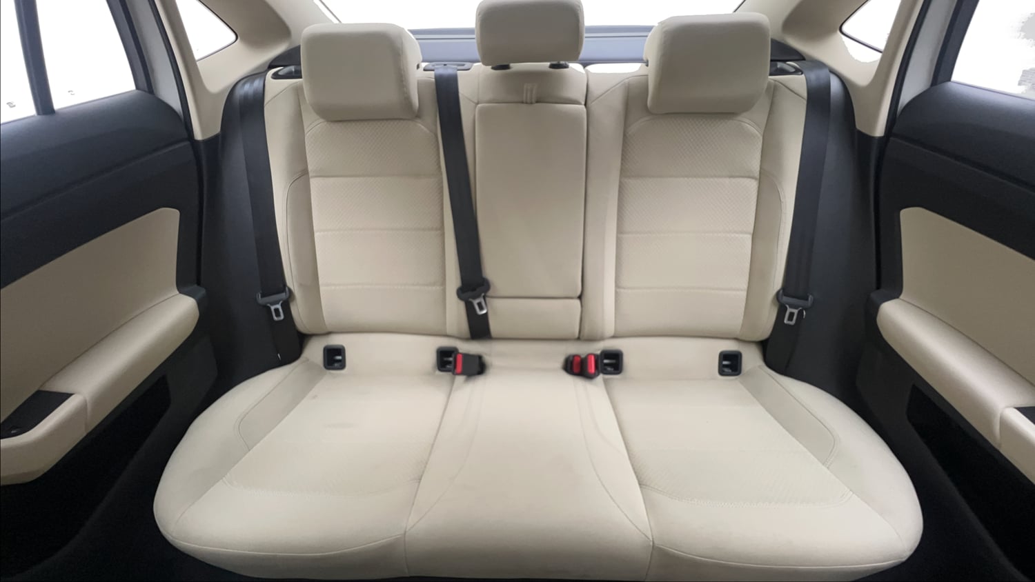 Used 2022 Volkswagen Virtus Highline 1.0 TSI AT Petrol Automatic interior REAR SEAT CONDITION VIEW