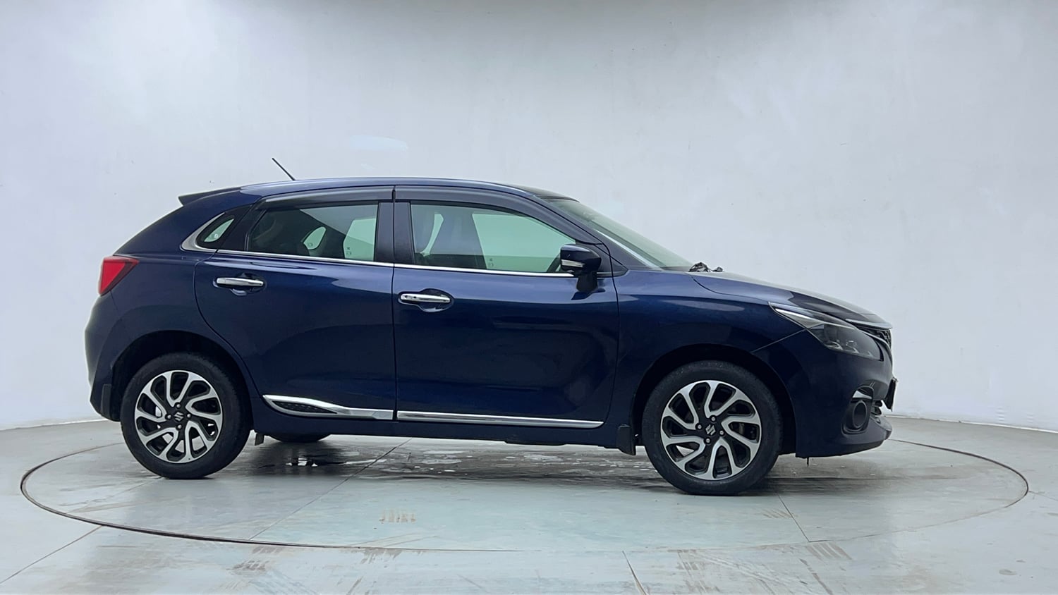 Used 2023 Maruti Suzuki Baleno Alpha AGS Petrol Automatic exterior RIGHT SIDE VIEW