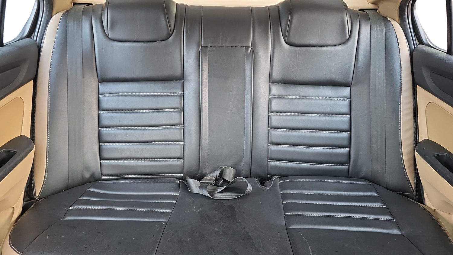 Used 2019 Honda Amaze 1.2 V CVT Petrol Petrol Automatic interior REAR SEAT CONDITION VIEW