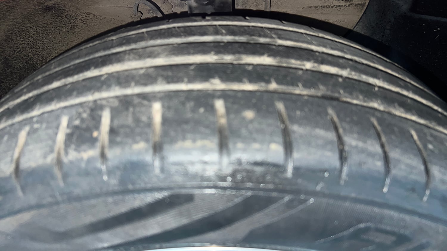 Used 2015 Hyundai Elite i20 Asta 1.2 Petrol Manual tyres RIGHT FRONT TYRE TREAD VIEW