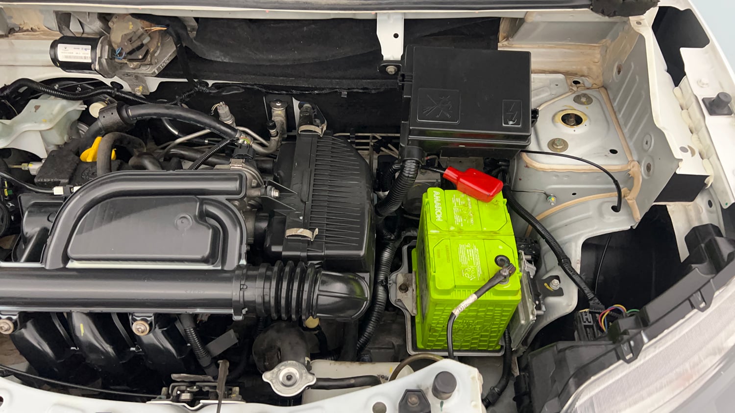 Used 2021 Renault Kwid RXT Petrol Manual engine ENGINE LEFT SIDE VIEW