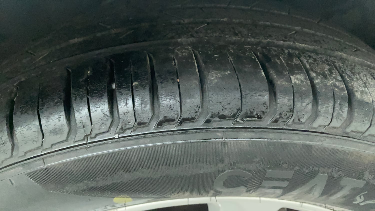 Used 2019 Ford EcoSport Titanium 1.5L TDCi Diesel Manual tyres RIGHT FRONT TYRE TREAD VIEW