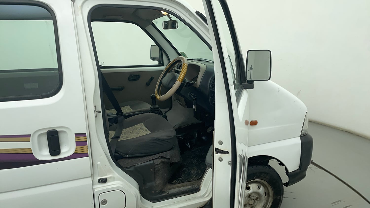 Used 2013 Maruti Suzuki Eeco 5 STR WITH A/C+HTR Petrol Manual interior RIGHT SIDE FRONT DOOR CABIN VIEW