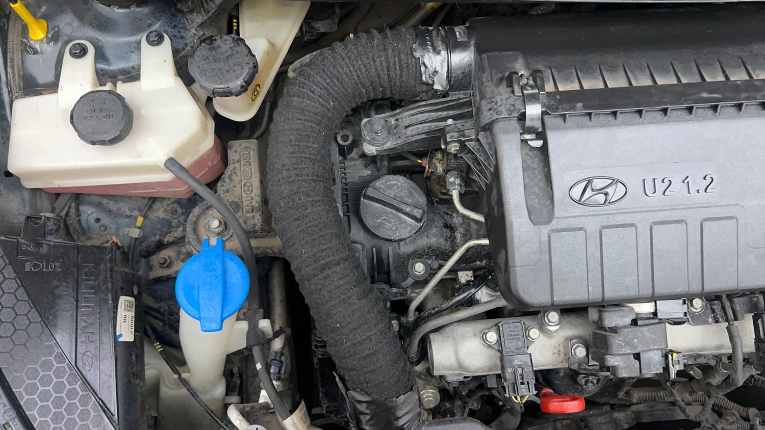 Used 2022 Hyundai Grand i10 Nios Sportz AMT 1.2 CRDi Diesel Automatic engine ENGINE RIGHT SIDE VIEW