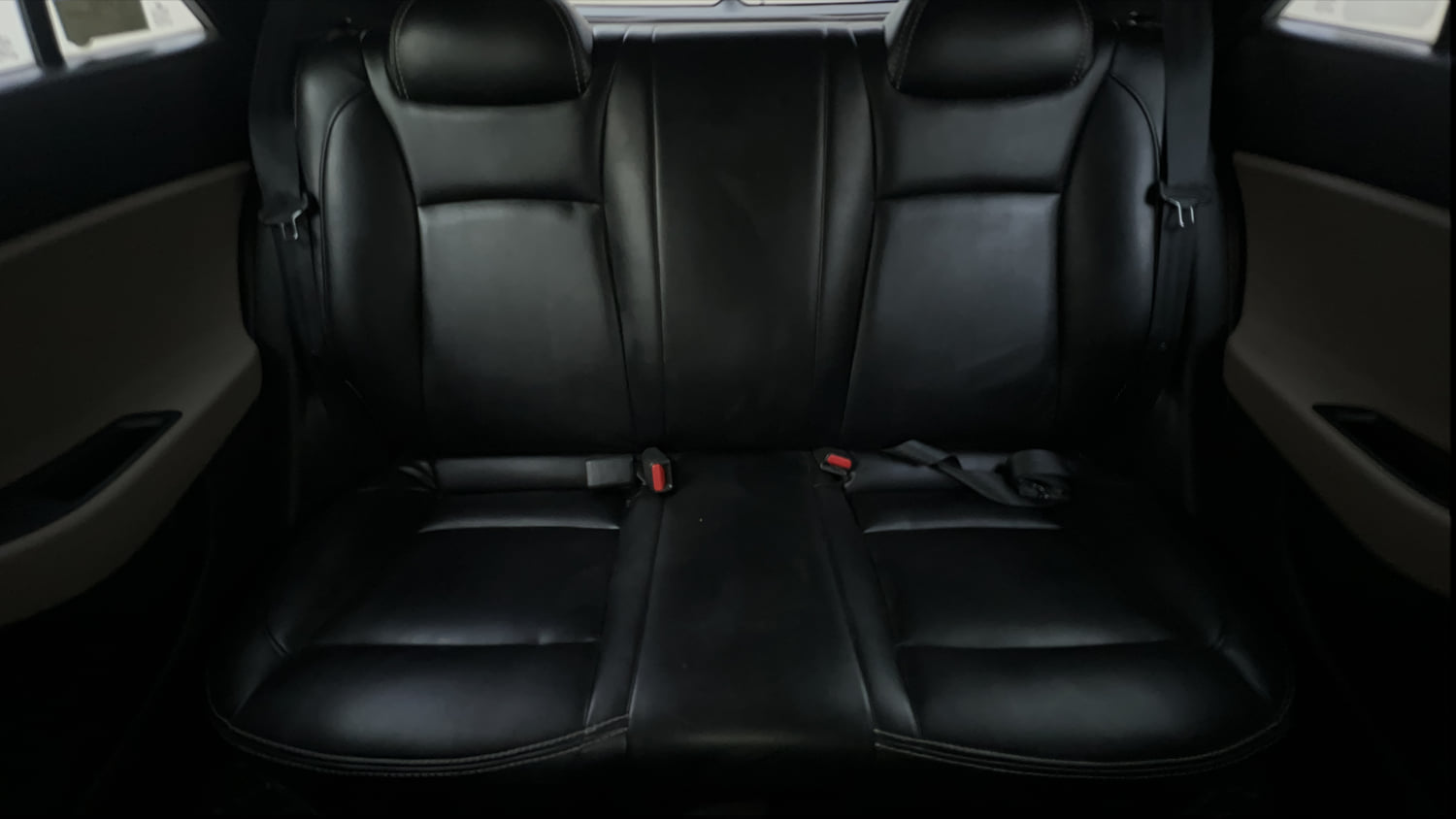 Used 2016 Hyundai Elite i20 Magna 1.2 Petrol Manual interior REAR SEAT CONDITION VIEW