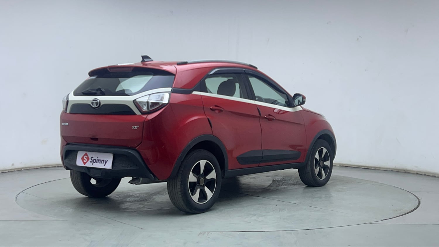 Used 2018 Tata Nexon XZ Plus Diesel Diesel Manual exterior RIGHT REAR CORNER VIEW