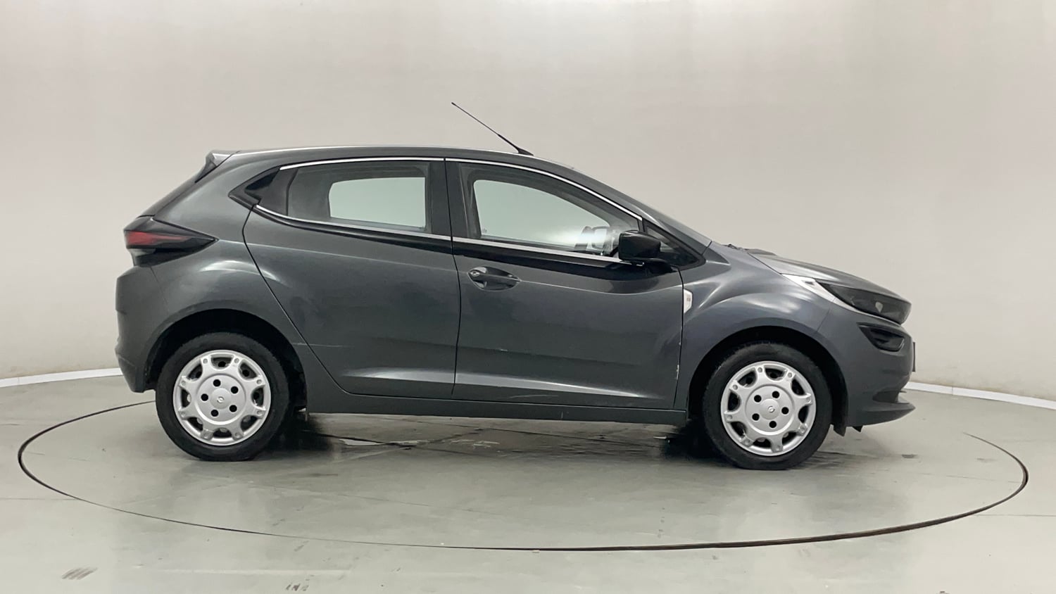 Used 2022 Tata Altroz XM Plus Petrol Petrol Manual exterior RIGHT SIDE VIEW
