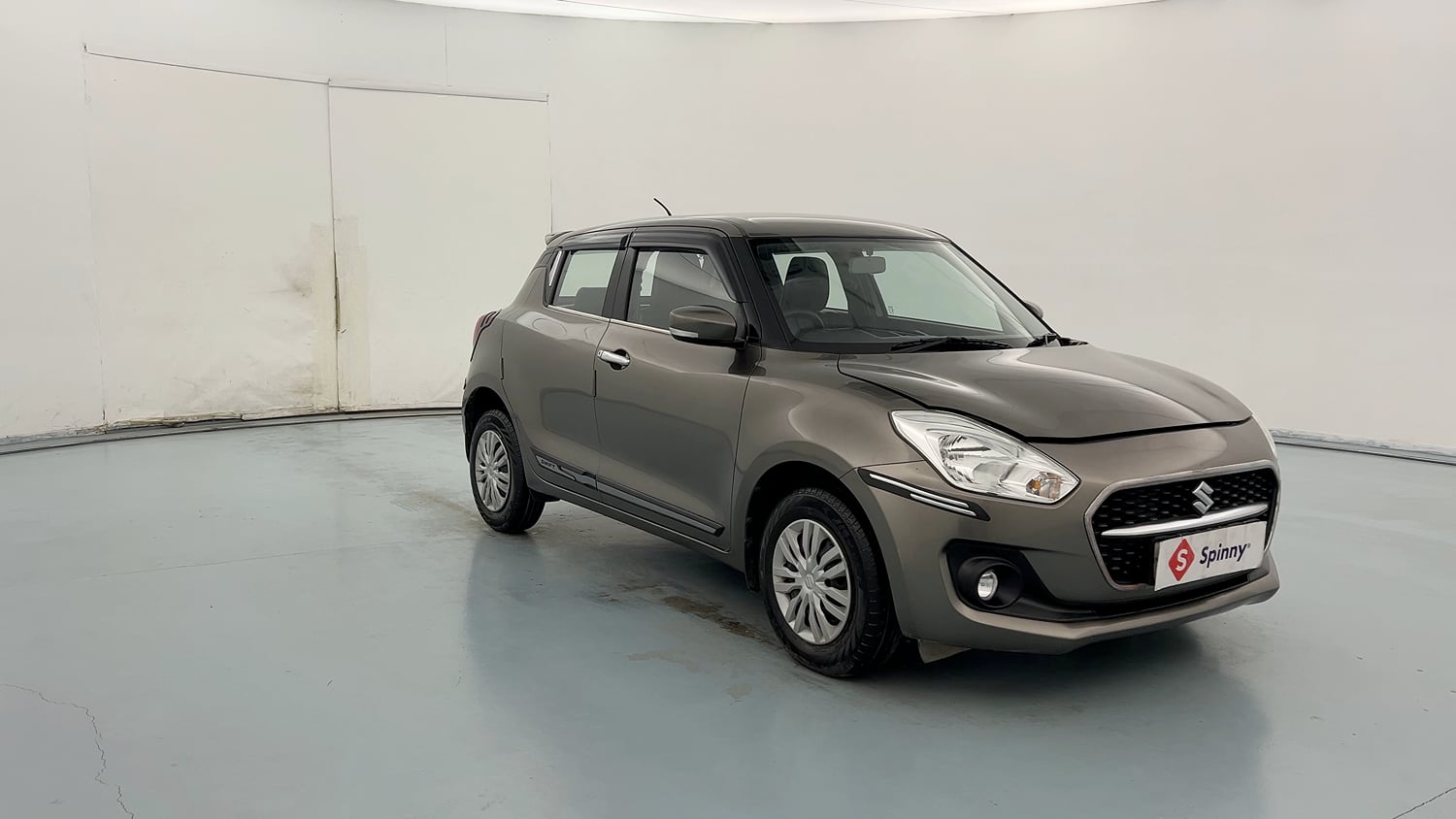 Used 2022 Maruti Suzuki Swift VXi Petrol Manual exterior RIGHT FRONT CORNER VIEW