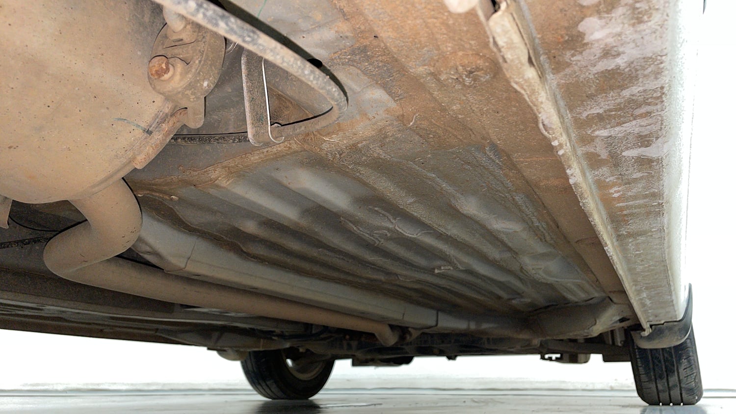 Used 2022 Honda Amaze VX MT 1.2 Petrol Petrol Manual extra REAR RIGHT UNDERBODY VIEW